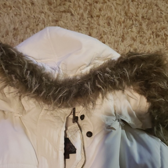 white winter jacket - Picture 2 of 4